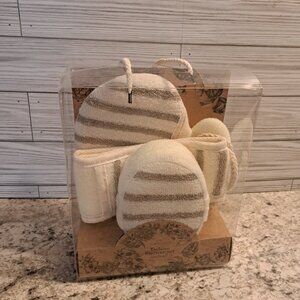 Celavi Deluxe 3 Piece Shower Set Gift Set